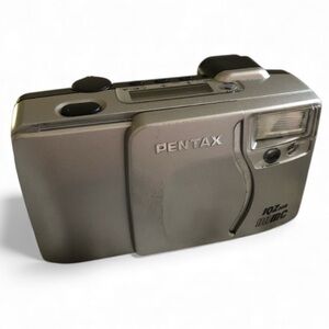 Pentax IQZoom 90MC 35mm Film Camera - 38-90mm Zoom, New Battery, Untested Film